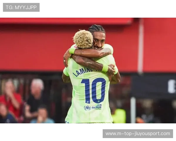 巴萨拉菲尼亚弧顶一脚破门惊艳