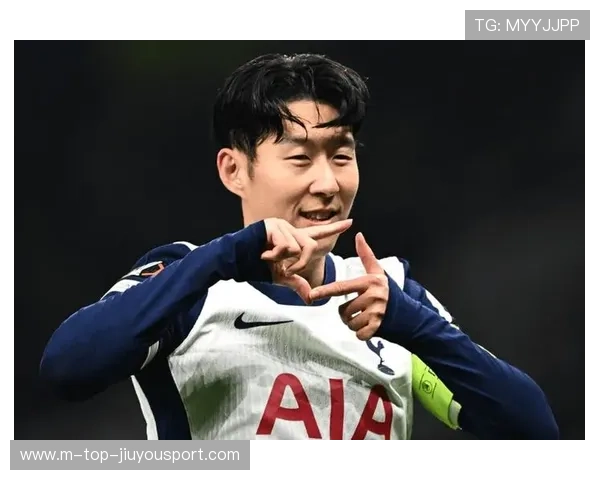 孙兴慜肋部插上接球直面门将，热刺攻势持续加强